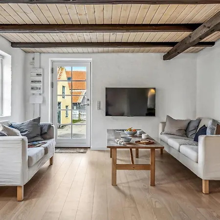 2 Bedroom Beautiful In